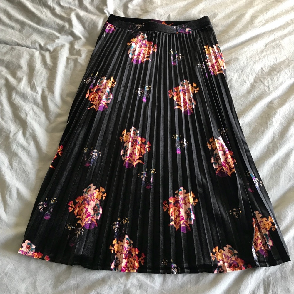 Velvet Midi Skirt